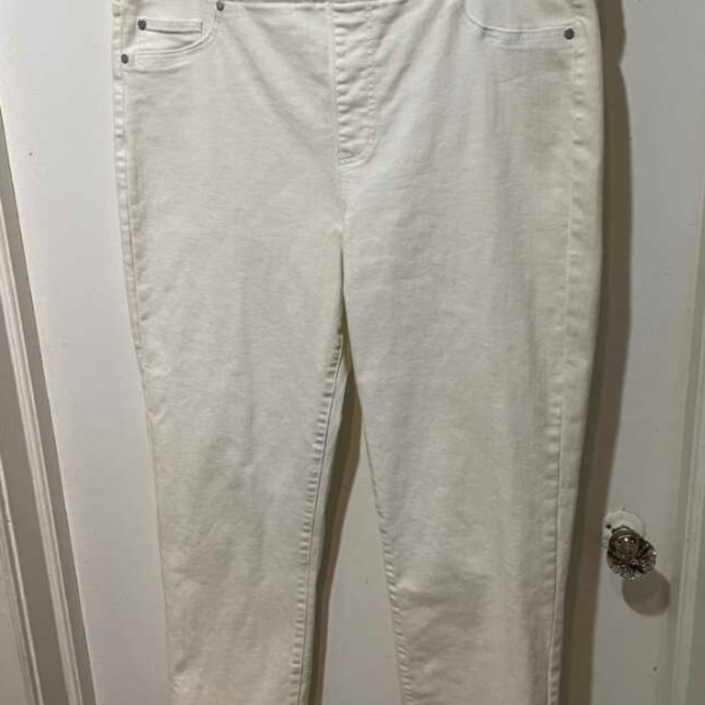 Liverpool Jeans Co - Chloe Pull-On Crop Skinny Jeans